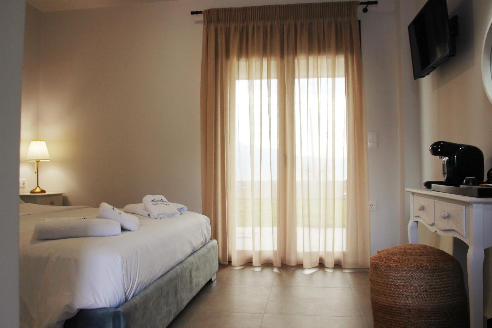 Santa Domenica Nafpaktos - Rooms And Apartments By The Sea Exterior foto